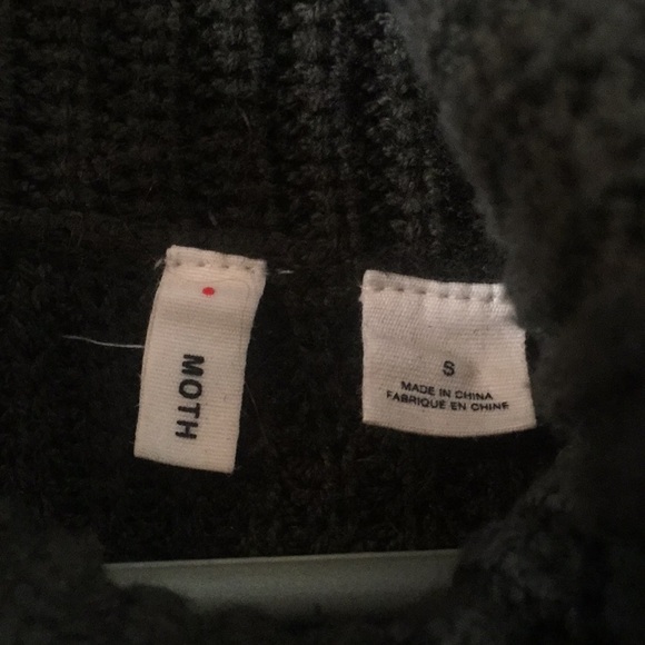 Cowl neck sweater. - Picture 4 of 4